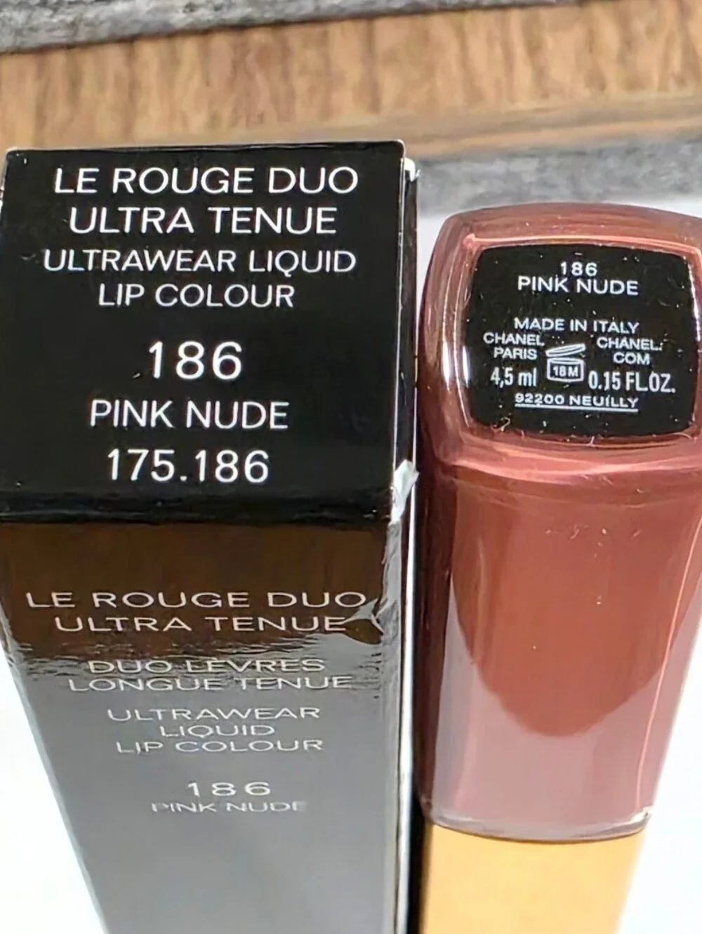 CHANEL LE ROUGE DUO ULTRA TENUE Ultrawear Liquid Lip Colour 186 PINK NUDE. BNIB